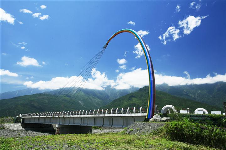 七彩釣竿橋
